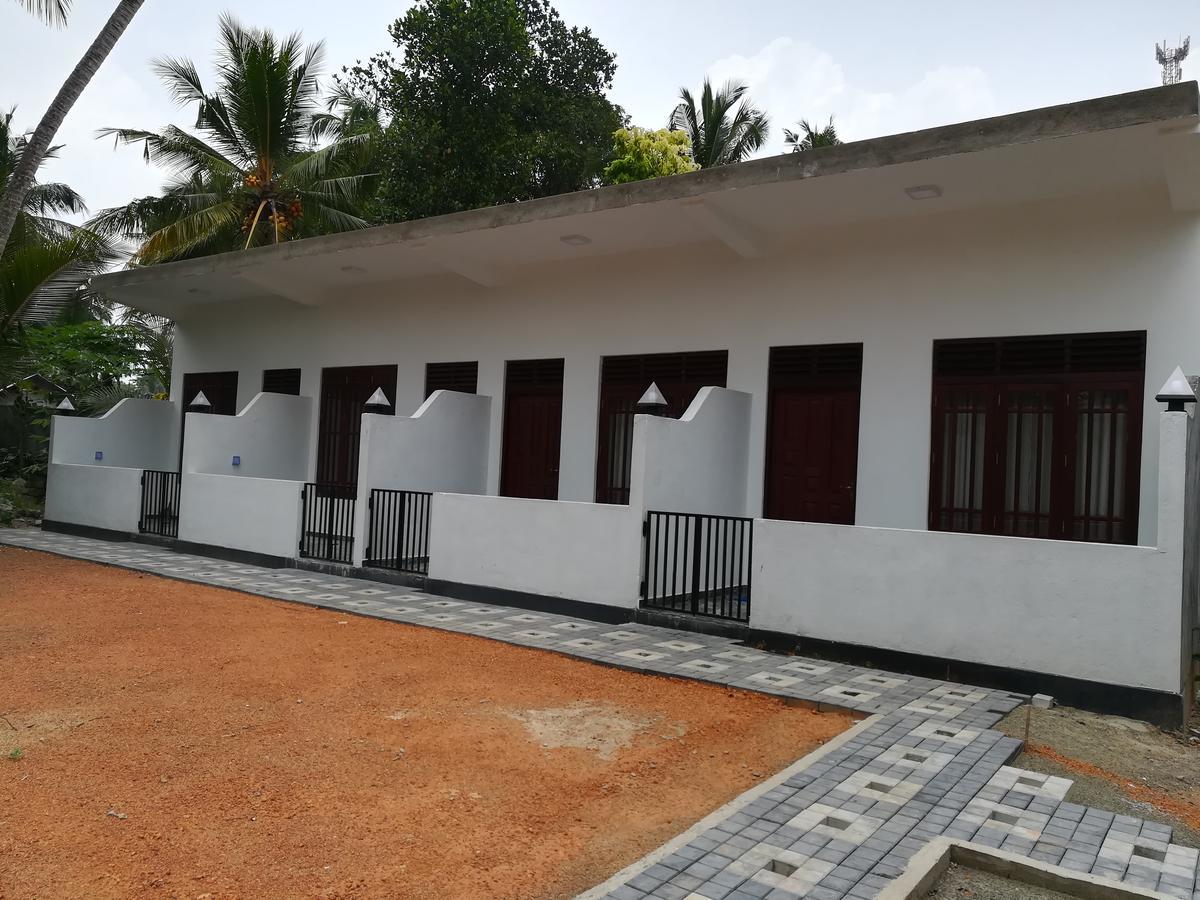 Sea Breeze Hotel Bentota Kültér fotó