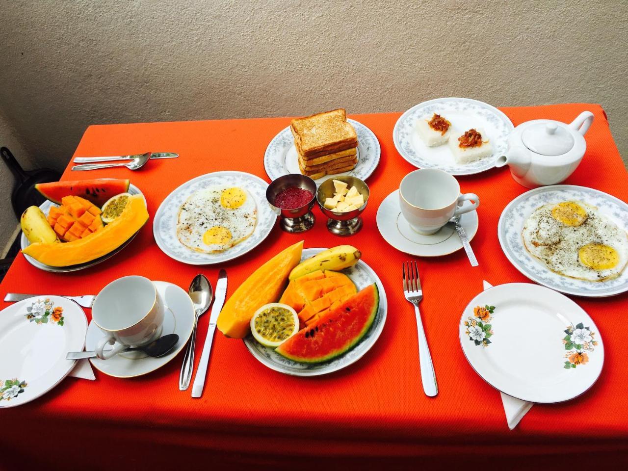 Sea Breeze Hotel Bentota Kültér fotó